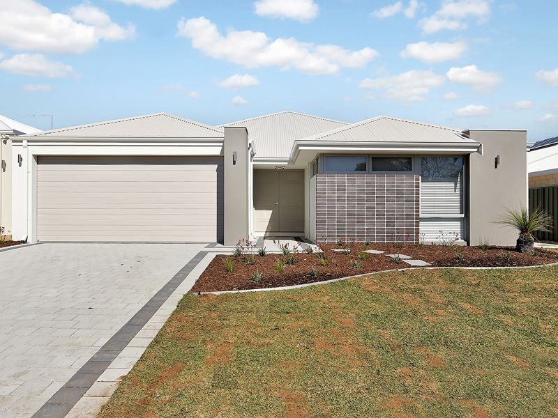 11 Ebert Street, Coolbellup WA 6163