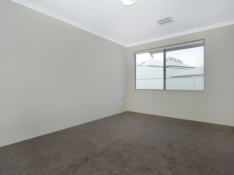 11 Ebert Street, Coolbellup WA 6163
