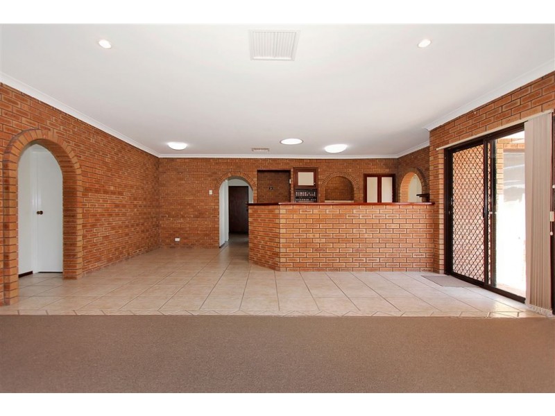 44 Briggs Street, South Lake WA 6164