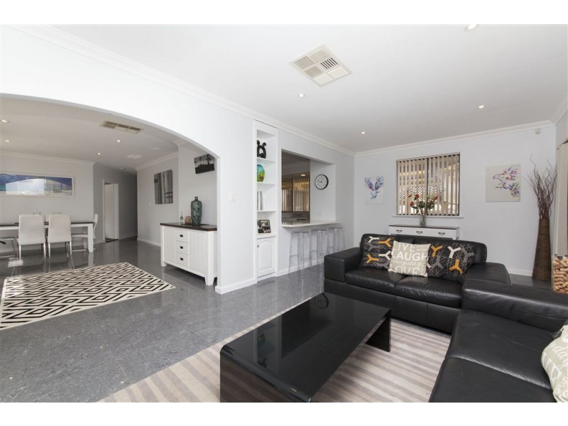 9 Hillier Crescent, Hamilton Hill WA 6163