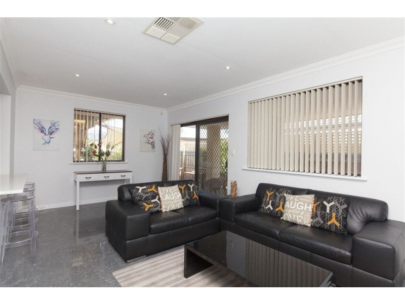 9 Hillier Crescent, Hamilton Hill WA 6163