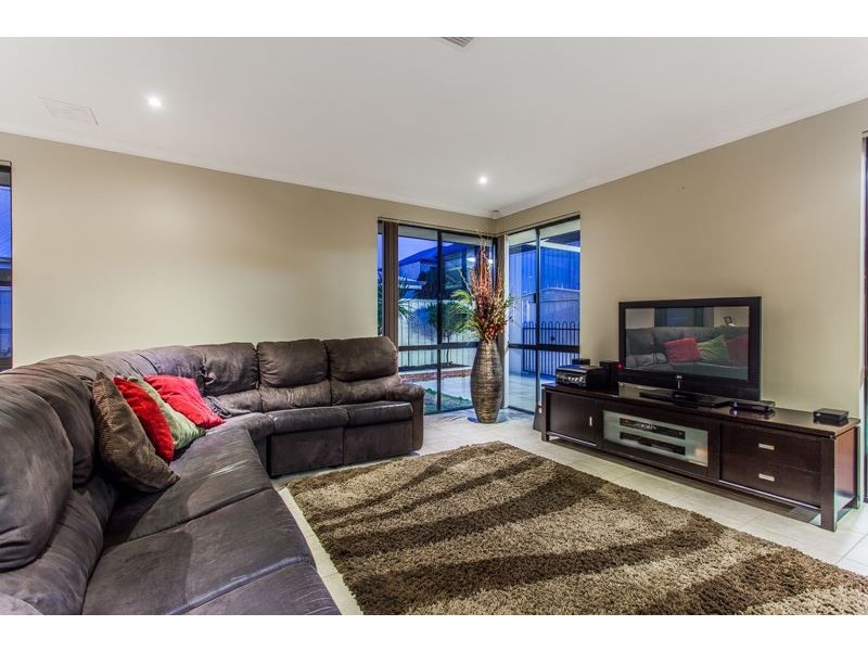 97 Arpenteur Drive, Baldivis WA 6171