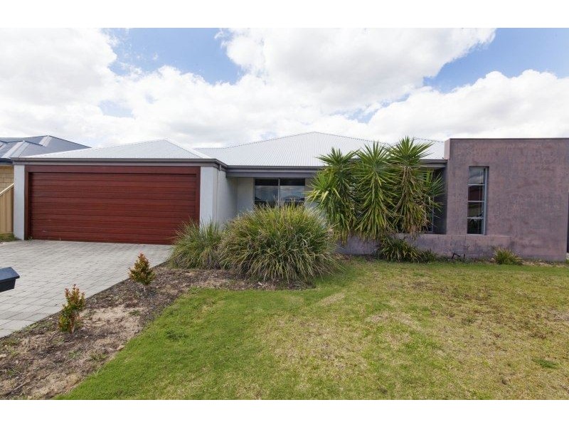 6 Vance Road, Byford WA 6122
