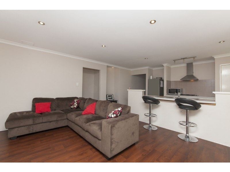 6 Vance Road, Byford WA 6122