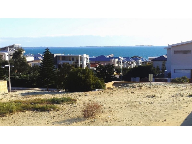 41 Arabella Loop, North Coogee WA 6163