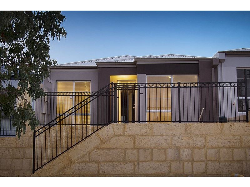 12 Walden Street, Wellard WA 6170