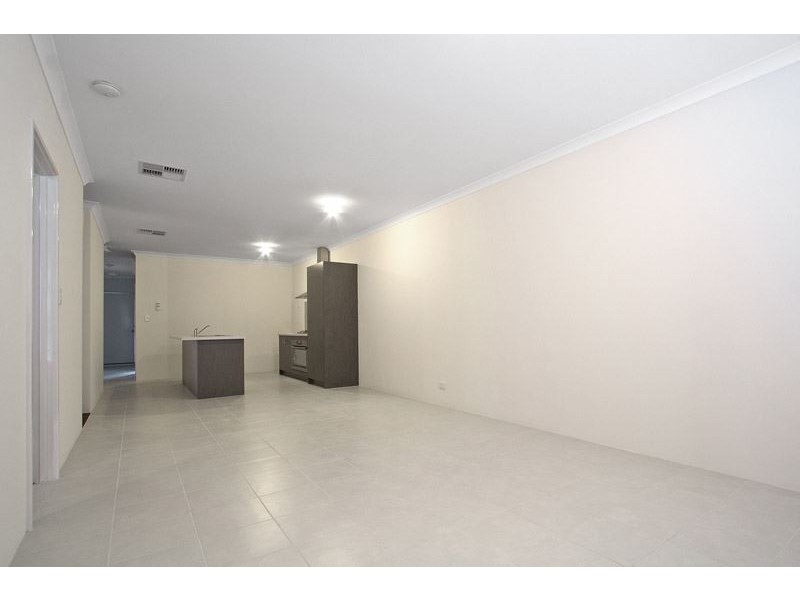 12 Walden Street, Wellard WA 6170