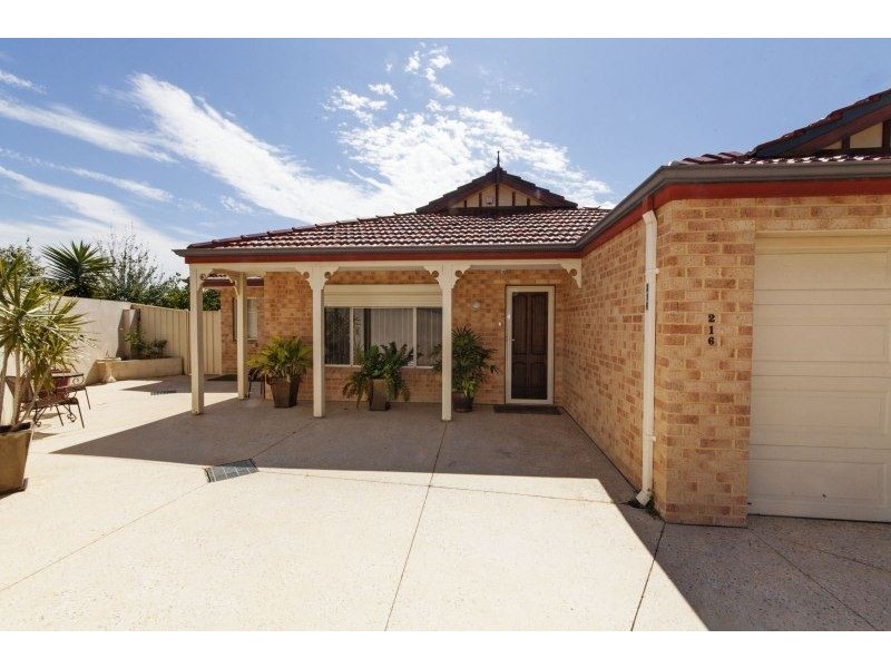 216 Glen Iris Drive, Jandakot WA 6164