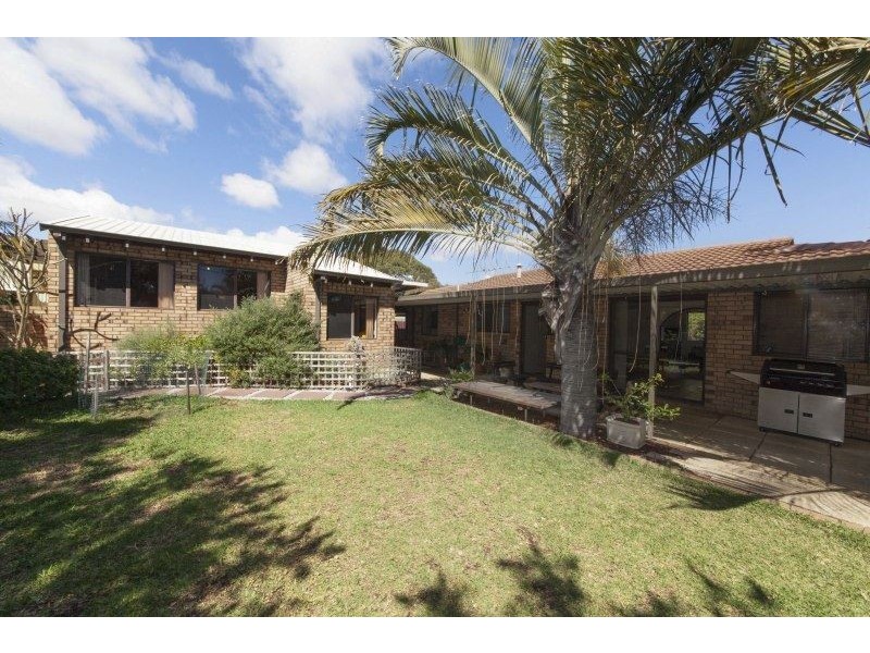 11 Matz Court, Hamilton Hill WA 6163