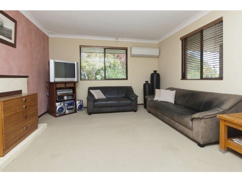 11 Matz Court, Hamilton Hill WA 6163