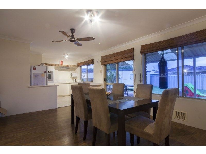 24 Glenway Loop, Cooloongup WA 6168