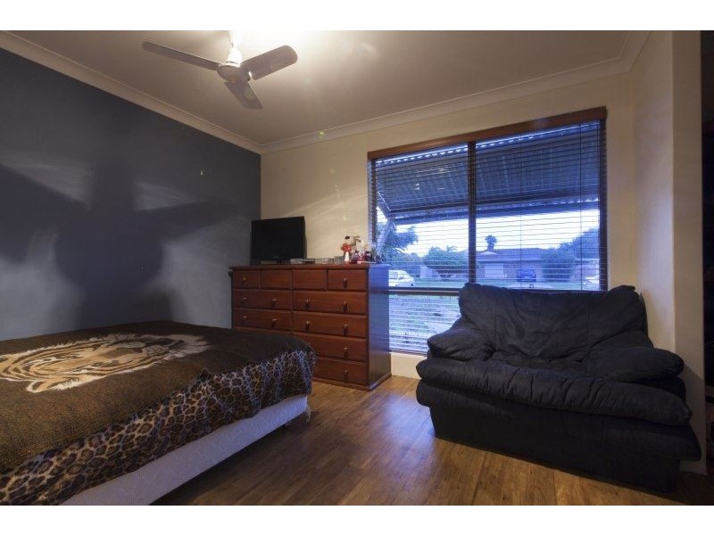 24 Glenway Loop, Cooloongup WA 6168