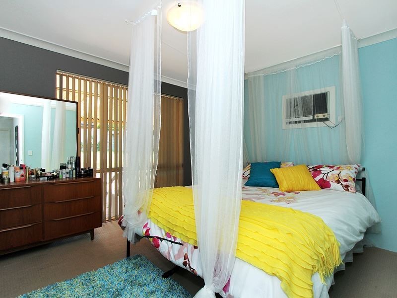 15 Moondarra Circle, South Lake WA 6164