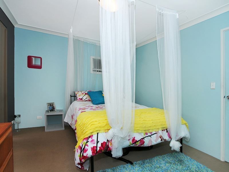 15 Moondarra Circle, South Lake WA 6164