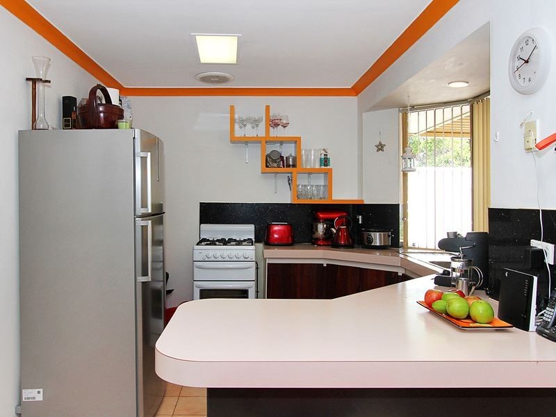 15 Moondarra Circle, South Lake WA 6164