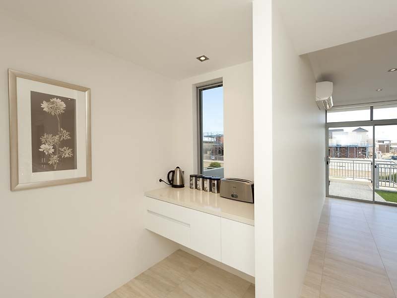 14 Huntress Avenue, North Coogee WA 6163