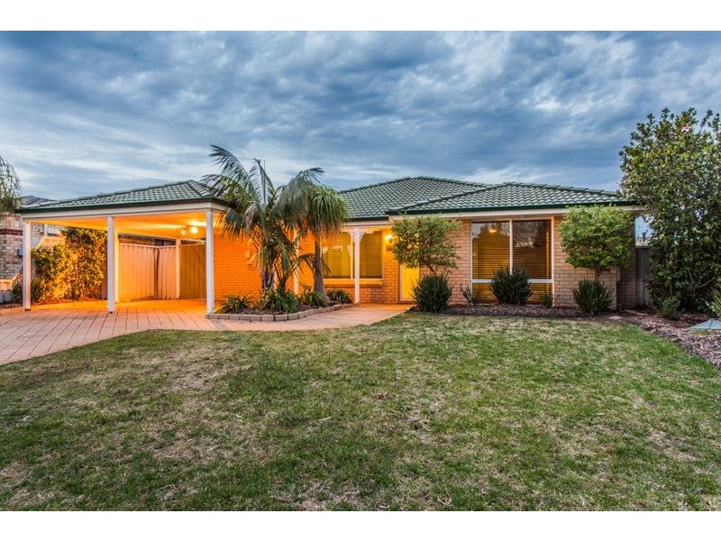 32 Strasbourg Ramble, Port Kennedy WA 6172