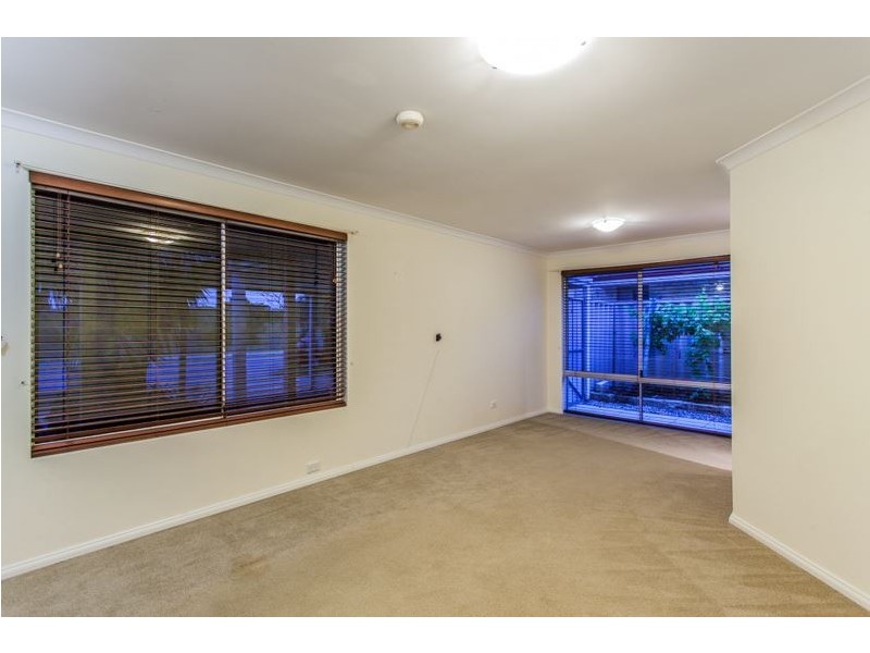 32 Strasbourg Ramble, Port Kennedy WA 6172