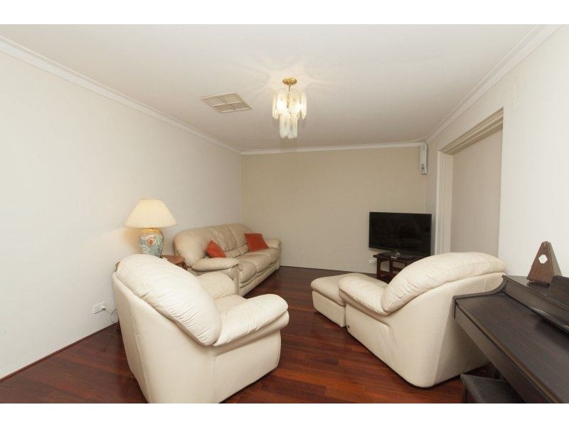 52 Edeline Street, Spearwood WA 6163