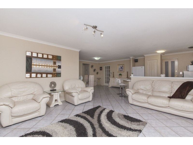 6 Cincotta Loop, Beeliar WA 6164