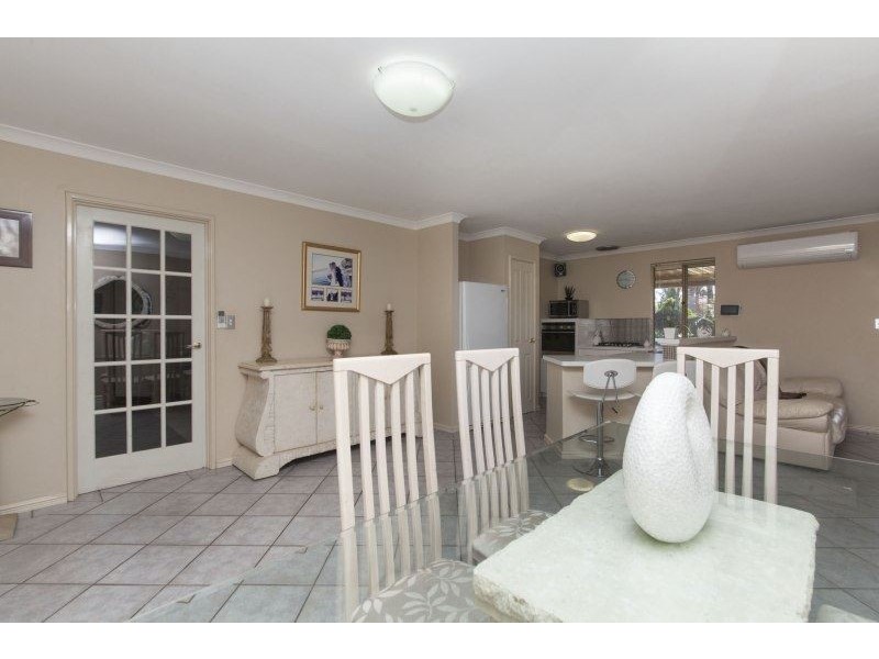 6 Cincotta Loop, Beeliar WA 6164