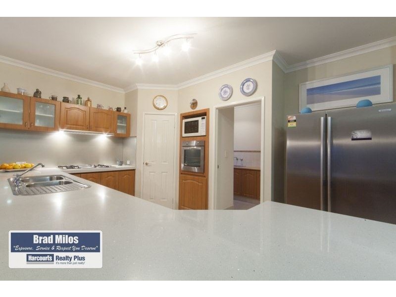 17 Fawcett Crescent, Canning Vale WA 6155