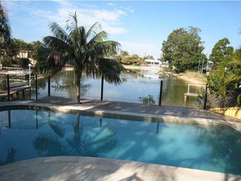 140 Rio Vista Blvd, Broadbeach Waters QLD 4218