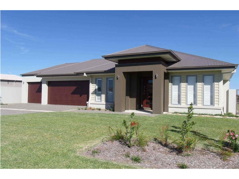 16  Sunset Place, Jacobs Well QLD 4208