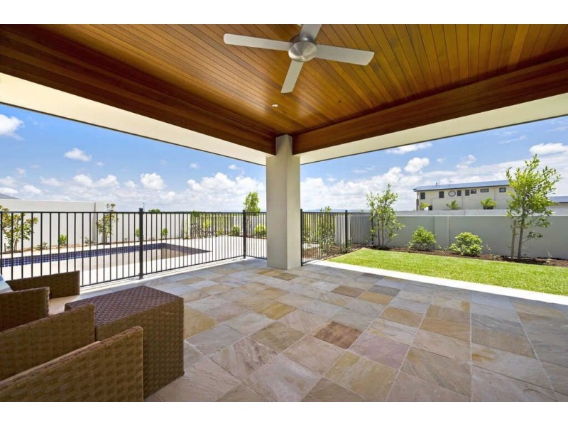 16  Sunset Place, Jacobs Well QLD 4208