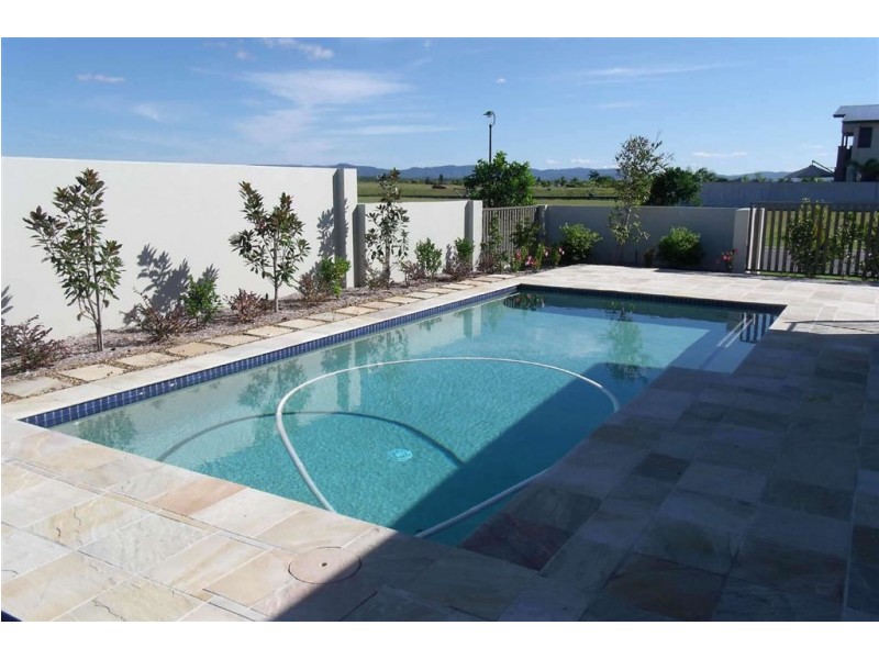 16  Sunset Place, Jacobs Well QLD 4208