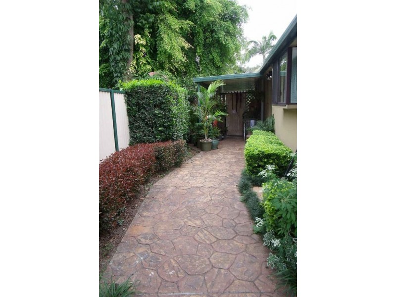 15 Ensenada Court, Broadbeach Waters QLD 4218