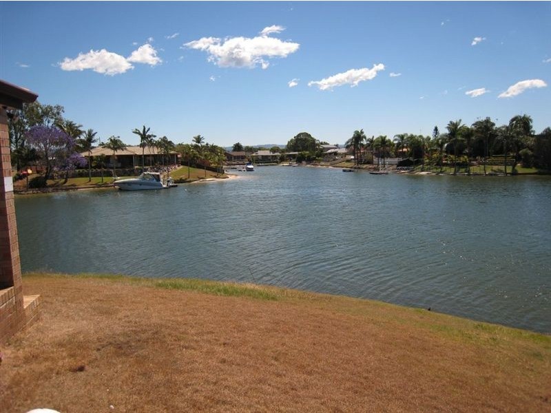 2 Cypress Drive, Broadbeach Waters QLD 4218