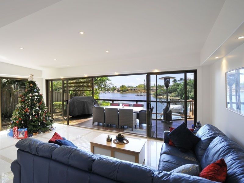 144 Rio Vista Blvd, Broadbeach Waters QLD 4218