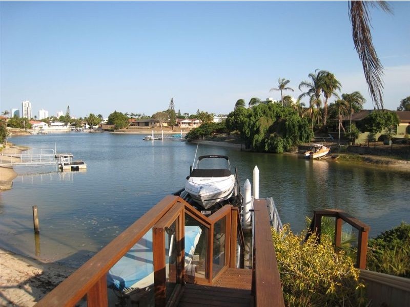 144 Rio Vista Blvd, Broadbeach Waters QLD 4218