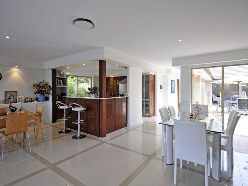 144 Rio Vista Blvd, Broadbeach Waters QLD 4218