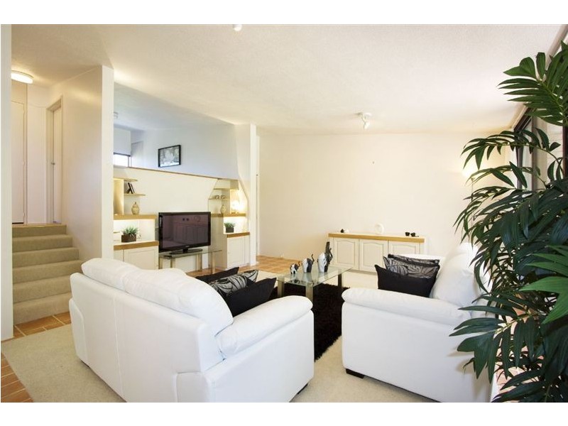 9/28 Rudd Street, Broadbeach Waters QLD 4218