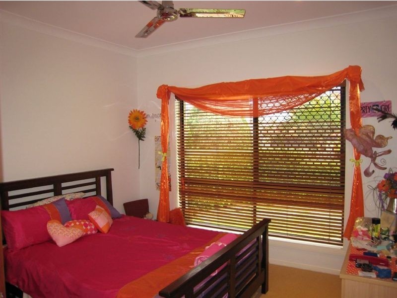 15 Rebholz Drive, Benowa Waters QLD 4217