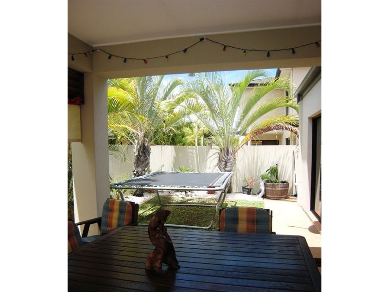 15 Rebholz Drive, Benowa Waters QLD 4217