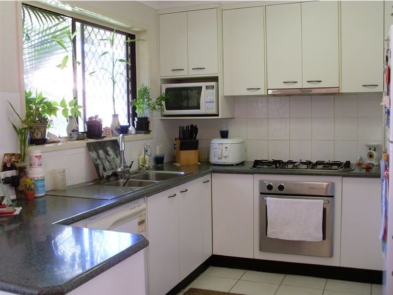 147 Markeri Street, Mermaid Waters QLD 4218