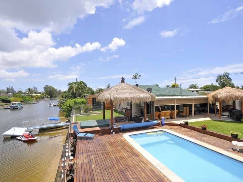 27 Key West, Broadbeach Waters QLD 4218