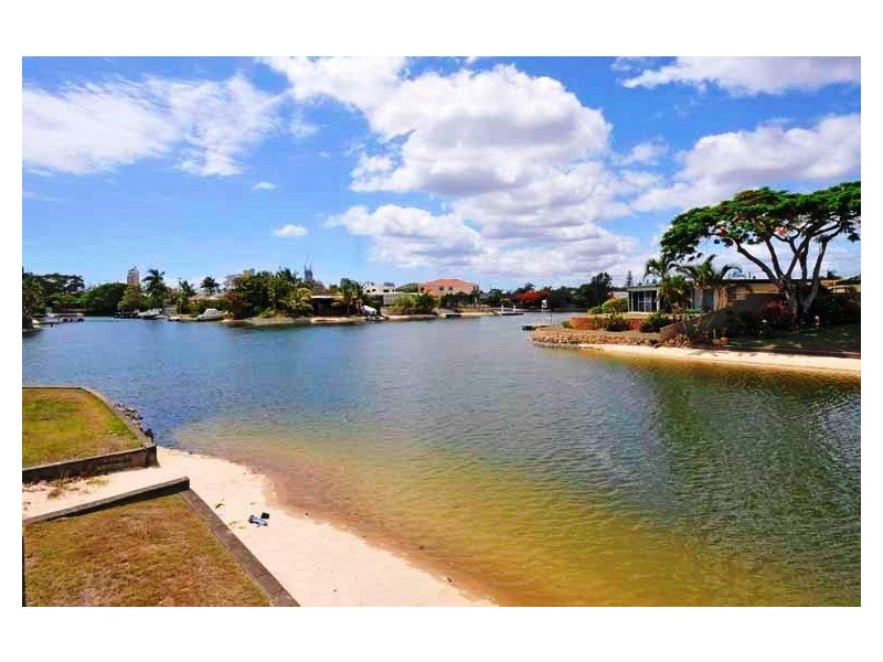 14 Palmetto Court, Broadbeach Waters QLD 4218