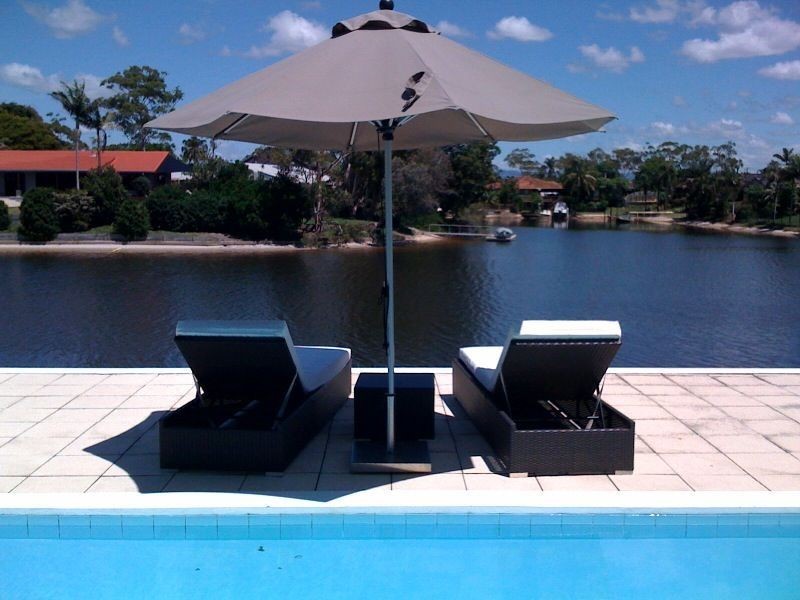 22 Welby Street, Broadbeach Waters QLD 4218