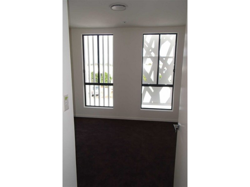 – The Boulevarde Royal Pines Resort, Benowa QLD 4217