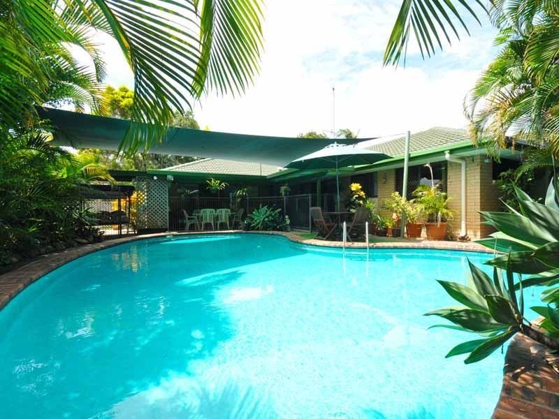 5 Wanneroo Court, Mermaid Waters QLD 4218