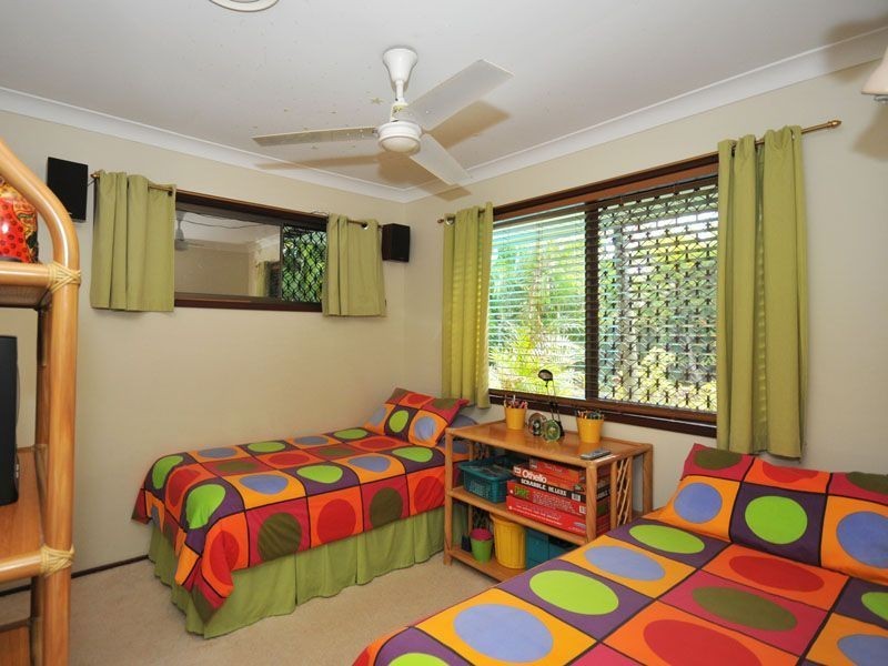 5 Wanneroo Court, Mermaid Waters QLD 4218