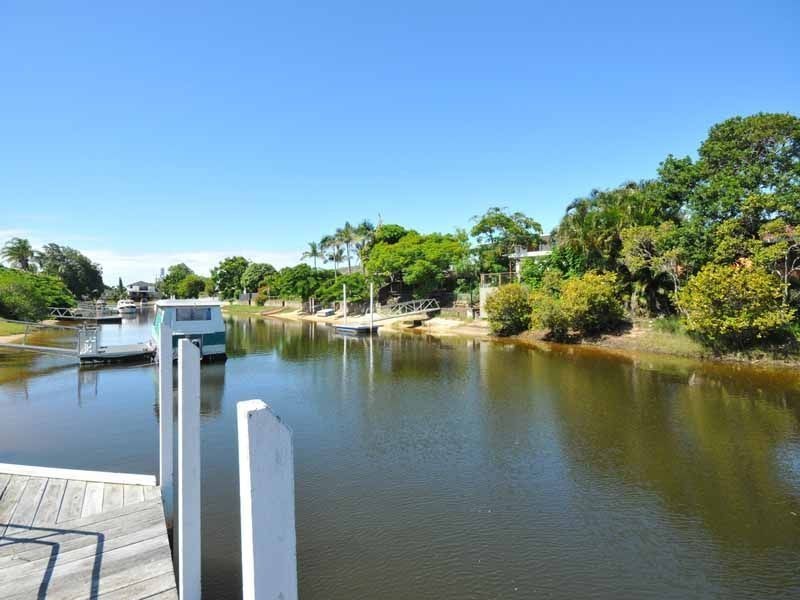 118 Rio Vista Blvd, Broadbeach Waters QLD 4218