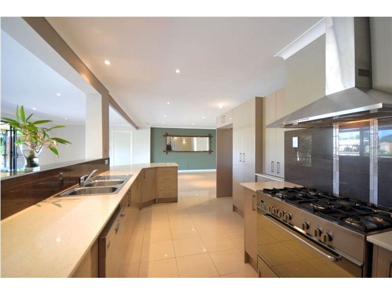 118 Rio Vista Blvd, Broadbeach Waters QLD 4218