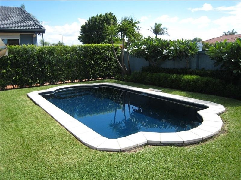 112 Waitomo Street, Broadbeach Waters QLD 4218