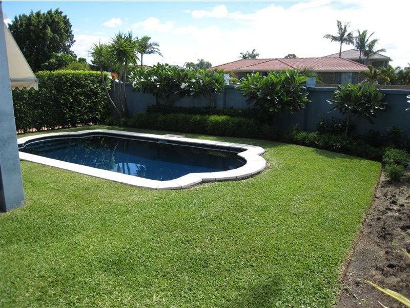 112 Waitomo Street, Broadbeach Waters QLD 4218