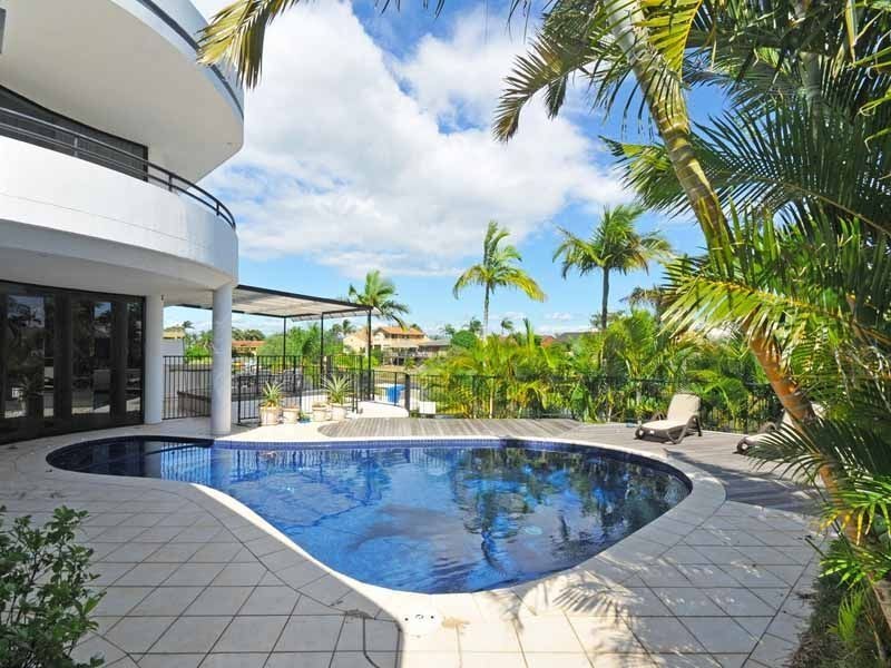 114 Campbell Street, Sorrento QLD 4217